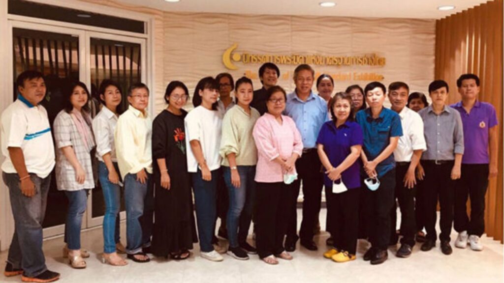 สถาบันพัฒนาฝีมือแรงงาน 13 กรุงเทพมหานคร ให้จัดอบรมหลักสูตรการทำธุรกิจออนไลน์ ผ่านโซเชียลมีเดียร์ เมื่อวันที่ 31 สิงหาคม – 4 กันยายน 2563